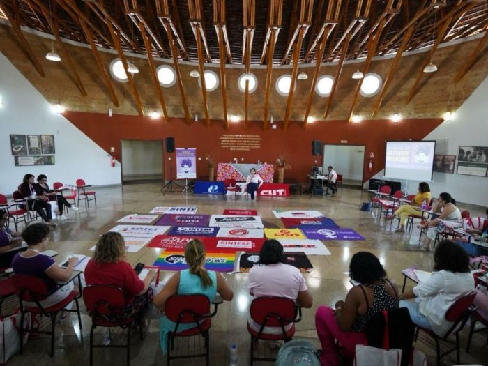 Sintero participa do Coletivo de Mulheres da CNTE
