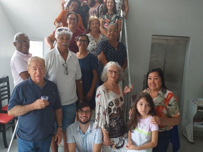 Sintero - Regional Café promove bazar dos aposentados e aposentadas