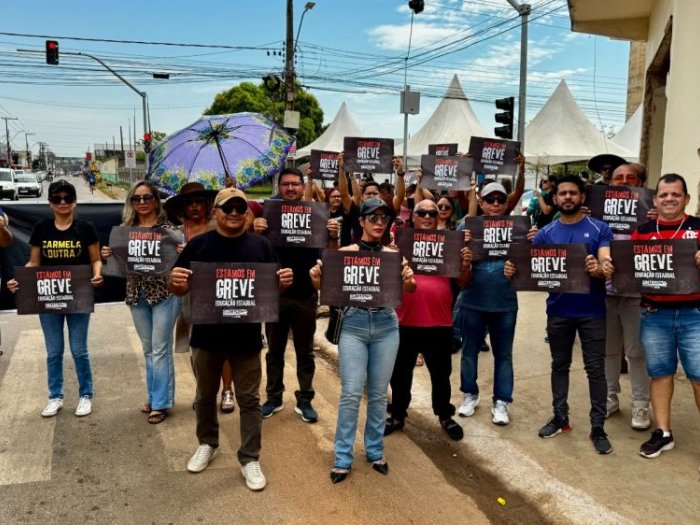 Profissionais da educação estadual realizam Pit-Stop e anunciam nova mobilização em Porto Velho