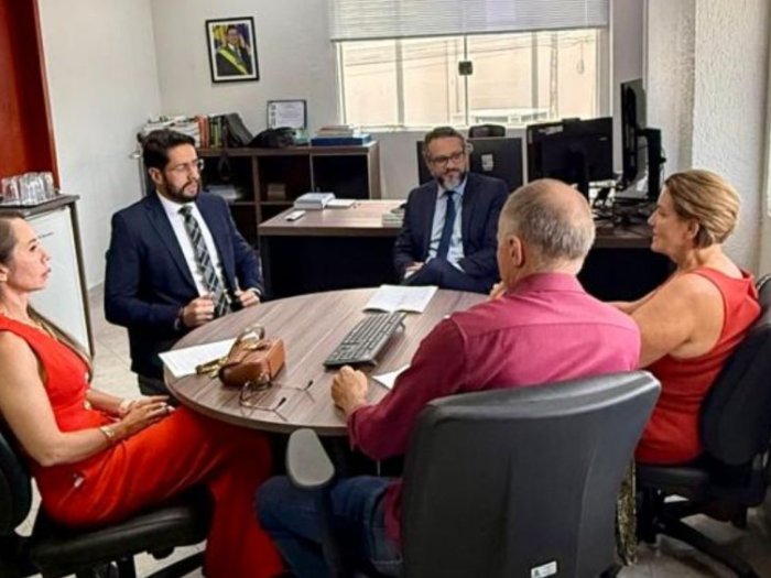 SINTERO se reúne com o presidente do IPERON para tratar da aplicação do artigo 3º da Emenda 47/2005 a professoras/es