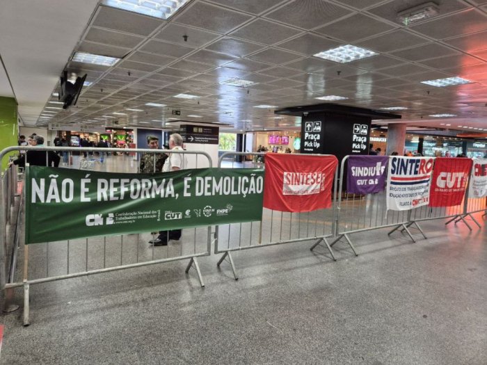 SINTERO participa de mobilização no aeroporto de Brasília contra a Reforma Administrativa