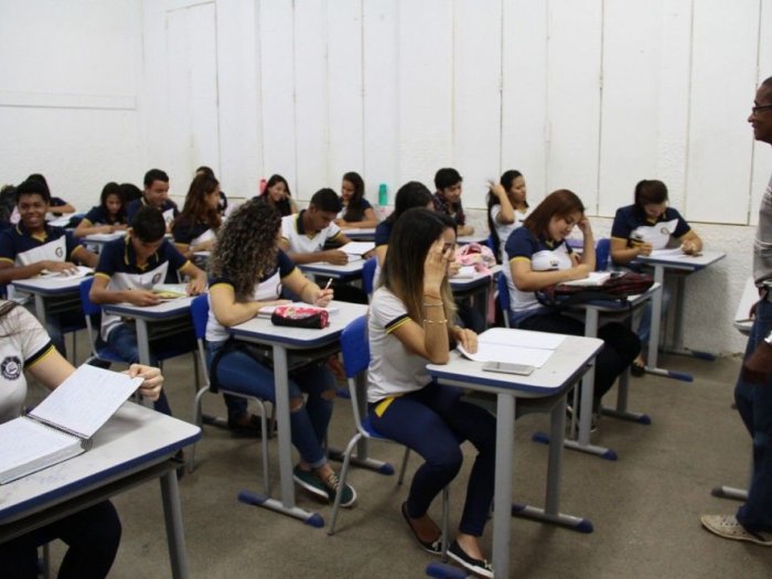 SINTERO informa: abertos os editais de concurso para professores/as e técnicos/as da rede estadual