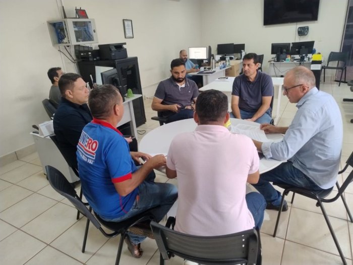 Previdência de Guajará-Mirim: Regional Mamoré e Assessoria Jurídica do SINTERO debatem proposta em reunião com o Ipreguam