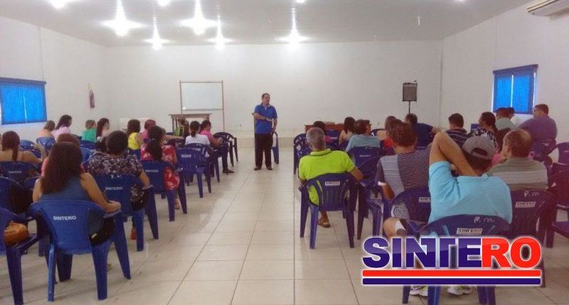 PRESIDENTE MÉDICI - Sem resposta da prefeitura, trabalhadores em educação podem decidir por greve