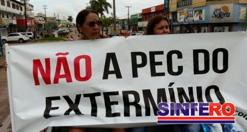 Sintero faz passeata em Ji-Paraná e protesta contra reforma da previdência