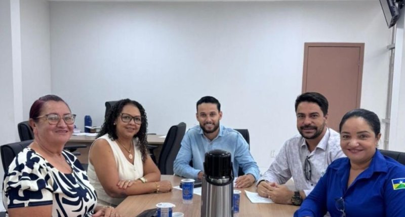 SINTERO se reúne com Prefeitura de Costa Marques para discutir o Plano de Carreira dos Trabalhadores e Trabalhadoras em Educação
