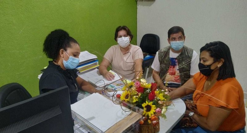 Regional Mamoré protocola pauta de reivindicação dos trabalhadores em educação de Guajará-Mirim