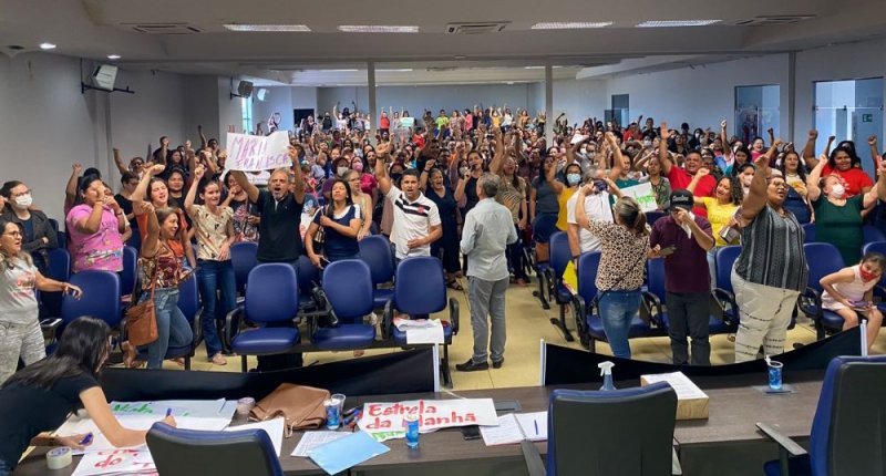 Justiça concede liminar em ação do Sintero para impedir que a prefeitura desconte faltas dos professores nos dias de assembleia da categoria