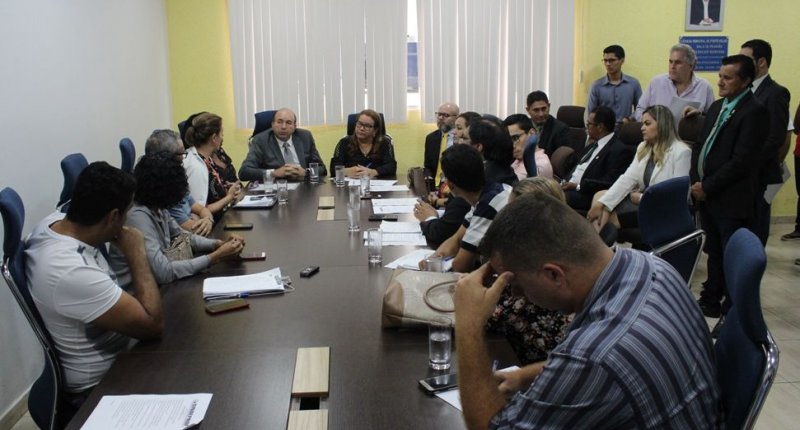 Pauta de reivindicação dos trabalhadores municipais é discutida Câmara Municipal de Porto Velho