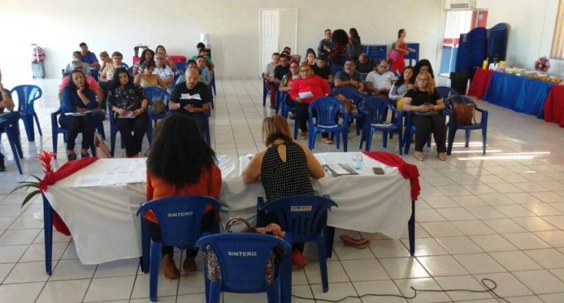 Integrantes do Sistema Diretivo do Sintero participam de reunião em Ouro Preto/RO