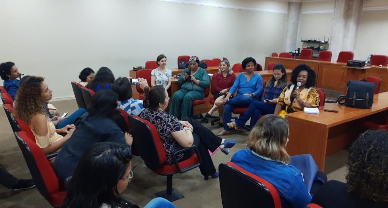 Secretária de Gênero e Etnia do Sintero constrói em parceria com outras entidades o debate em comemoração aos 88 anos do voto feminino 