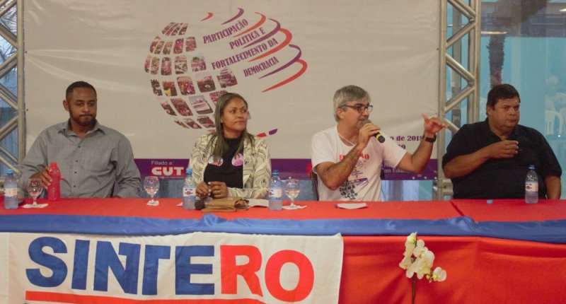 Palestras sobre História da Luta dos Movimentos Sociais em Rondônia e sobre Democracia e Vida Social encerram a 7ª Conferência do Sintero