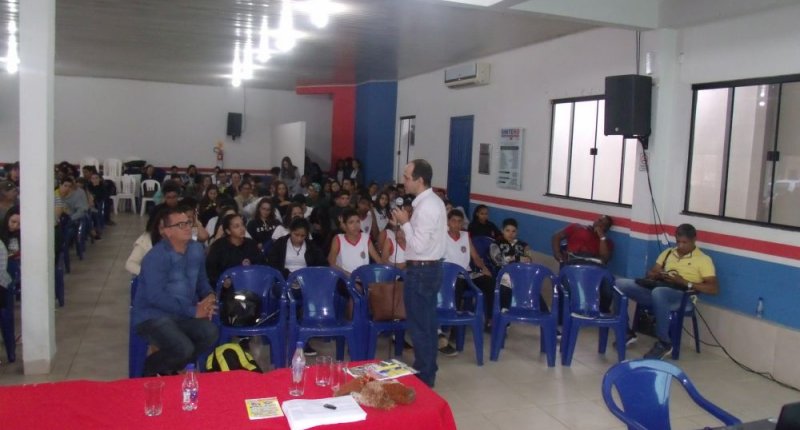 Sintero Itinerante e seminário sobre reforma do Ensino Médio na Regional Cone Sul