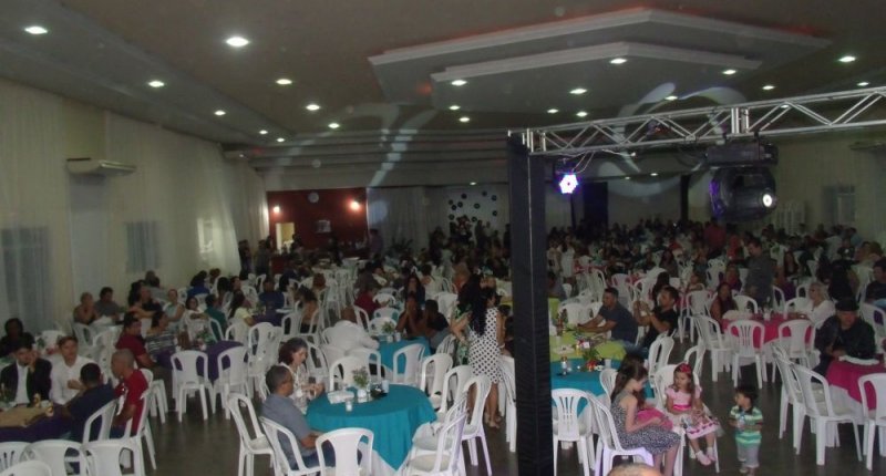 Festa anual dos trabalhadores em educação em Vilhena