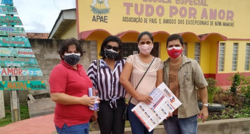 Regional Mamoré distribui materiais impressos em comemoração aos 32 anos do Sintero