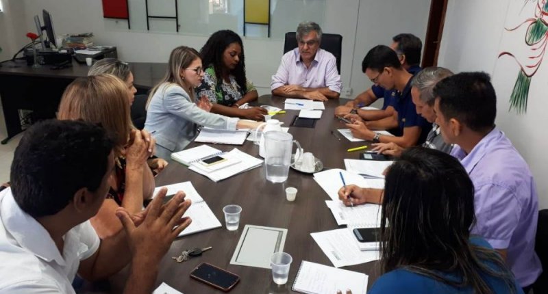 Sintero discute com a SEMED de Porto Velho a implantação do Piso do Magistério, gestão democrática e reformulação do Plano de Carreira