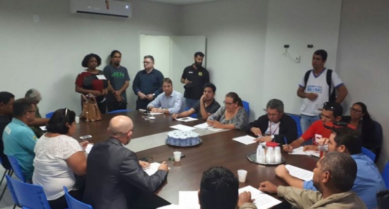 Sintero denuncia tentativa do prefeito Hildon Chaves de terceirizar serviços básicos como a educação e a saúde