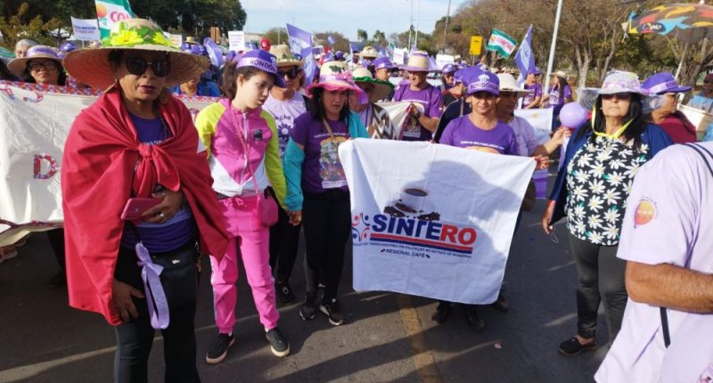 Mulheres da Educação de Rondônia participam da Marcha das Margaridas em Brasília