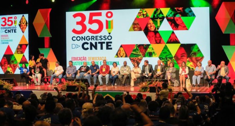 SINTERO participa do 35º Congresso da CNTE em Brasília