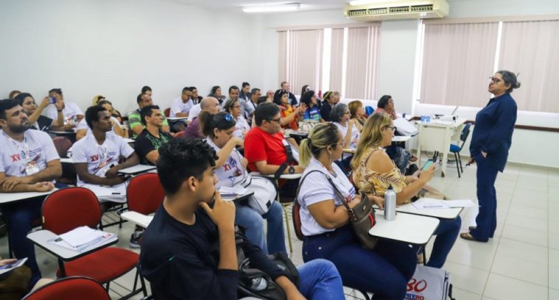 Salas temáticas do Congresso do Sintero tratam sobre diversos temas de interesse dos trabalhadores em educação  