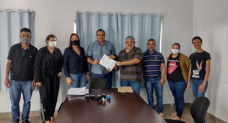 Comissão de Gestão protocola Plano de Carreira de docentes e dos técnicos educacionais do município de Seringueiras 