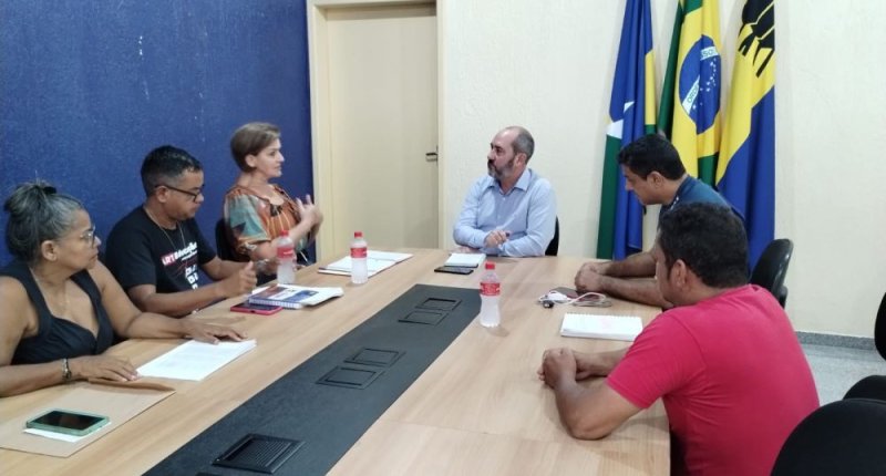 Piso do Magistério e resíduos de horas extras são alguns dos temas debatidos em reunião do SINTERO com a Semad em Porto Velho