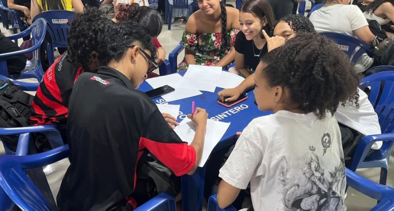 SINTERO sedia evento da Ures com palestra sobre educação e o novo ensino médio