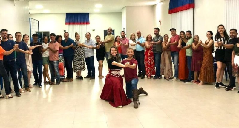 Regional Café do SINTERO celebra sucesso do Curso de Dança oferecido às/aos filiadas/os