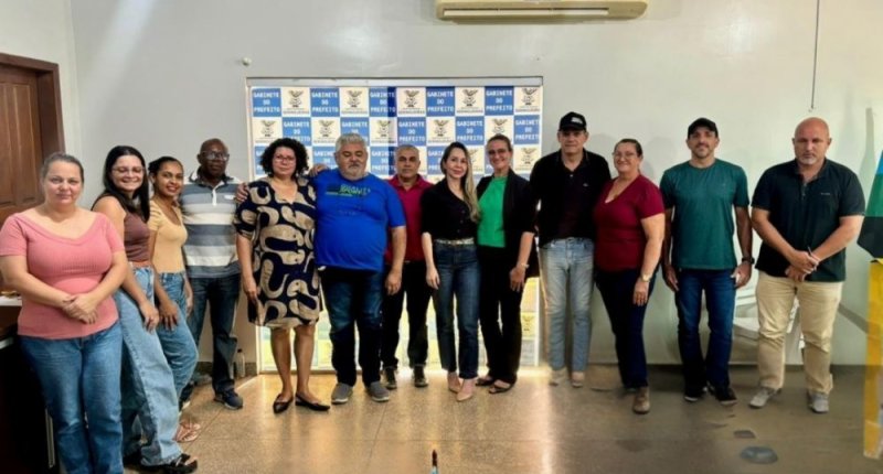 SINTERO participa de audiência com prefeito de Seringueiras para tratar de pautas da educação