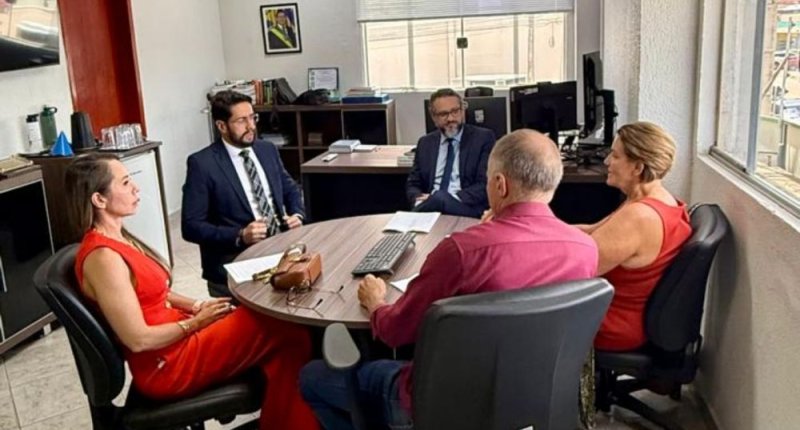 SINTERO se reúne com o presidente do IPERON para tratar da aplicação do artigo 3º da Emenda 47/2005 a professoras/es